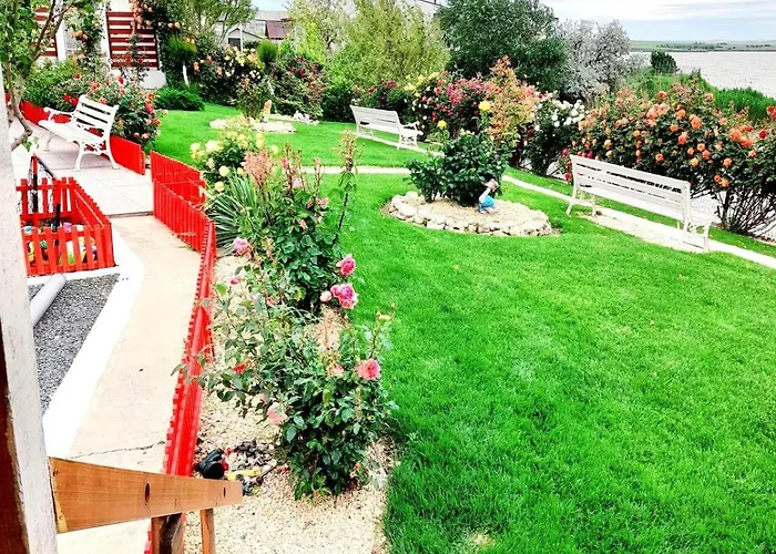 Guest house Lakeviewhouse2 Navodari