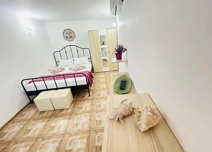 Lakeviewhouse2 * Navodari