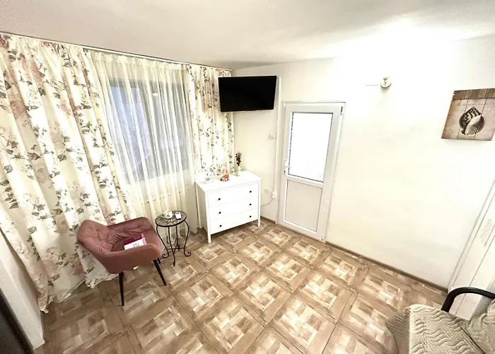 Lakeviewhouse2 Guest house