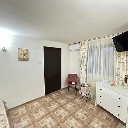 Lakeviewhouse2 Gæstehus Năvodari