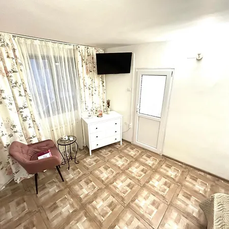 Lakeviewhouse2 בית הארחה