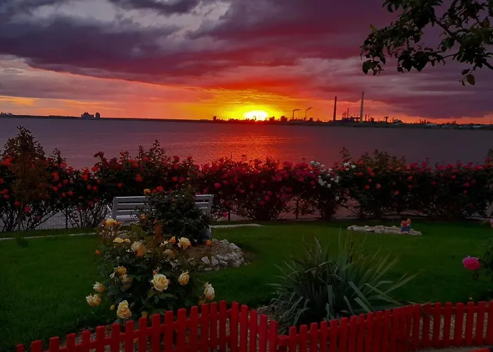 Lakeviewhouse2 Konukevi